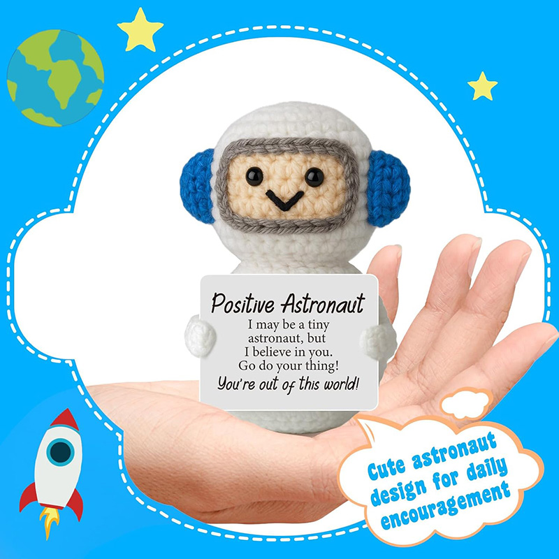 Poupées astronautes en crochet - Home Textiles Today avis et prix